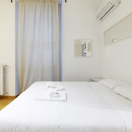 Luminoso Appartamento Con Balcone In Cadorna Mailand Exterior foto