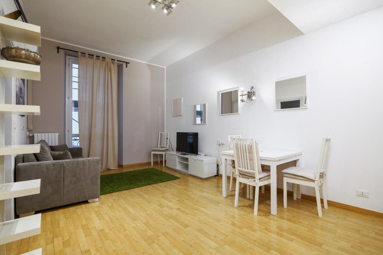 Luminoso Appartamento Con Balcone In Cadorna Mailand Exterior foto