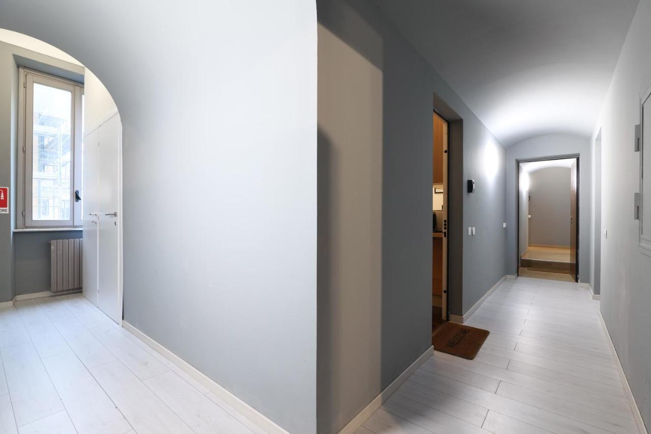 Luminoso Appartamento Con Balcone In Cadorna Mailand Exterior foto